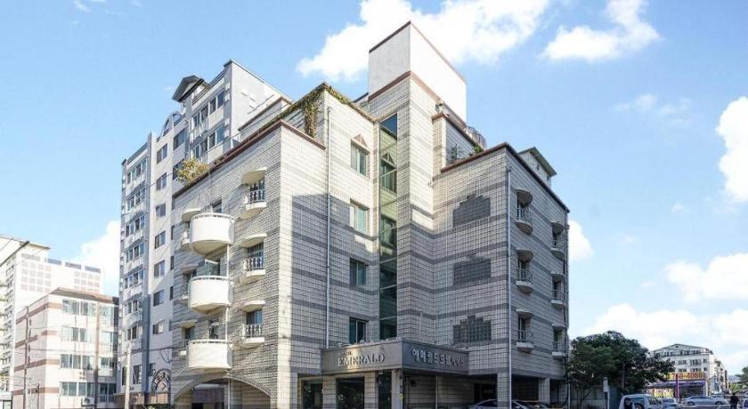 Emerald Ace Hotel Jeju Ngoại thất bức ảnh