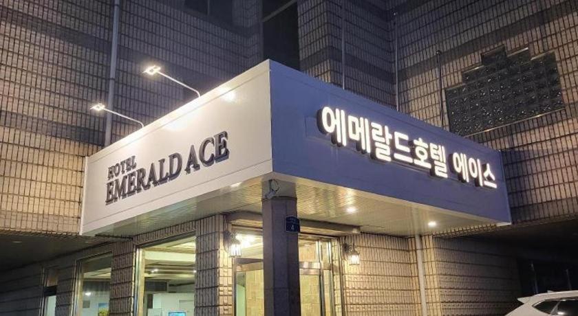 Emerald Ace Hotel Jeju Ngoại thất bức ảnh