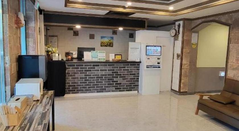 Emerald Ace Hotel Jeju Ngoại thất bức ảnh