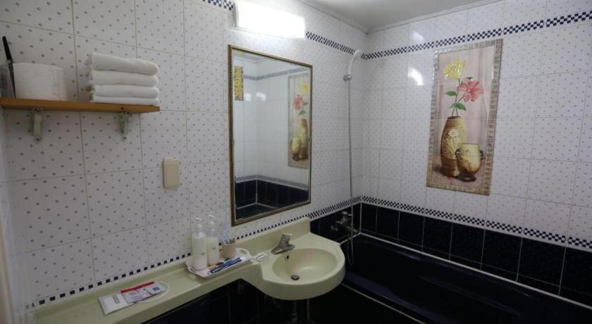 Emerald Ace Hotel Jeju Ngoại thất bức ảnh