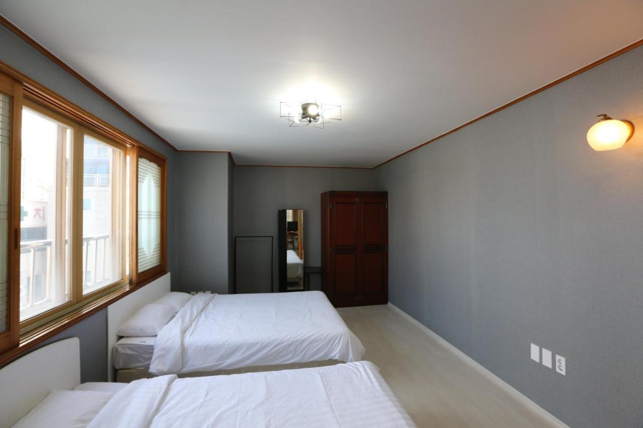 Emerald Ace Hotel Jeju Ngoại thất bức ảnh